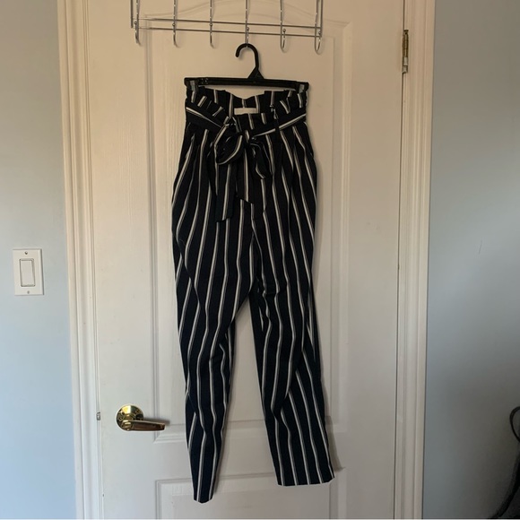 H&M Women’s Navy Paper Bag Trousers - Picture 2 of 4